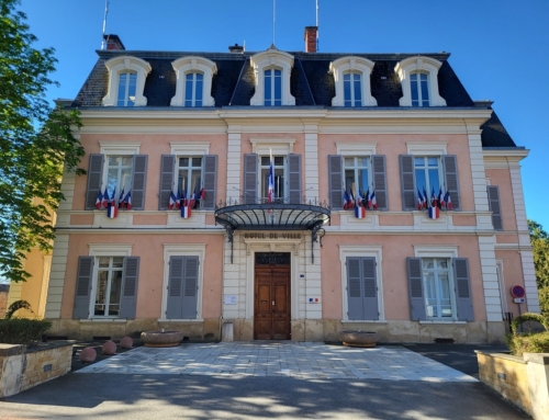 A Thizy‐les‐Bourgs, une extrême droite banalisée au pouvoir (Mediacités)